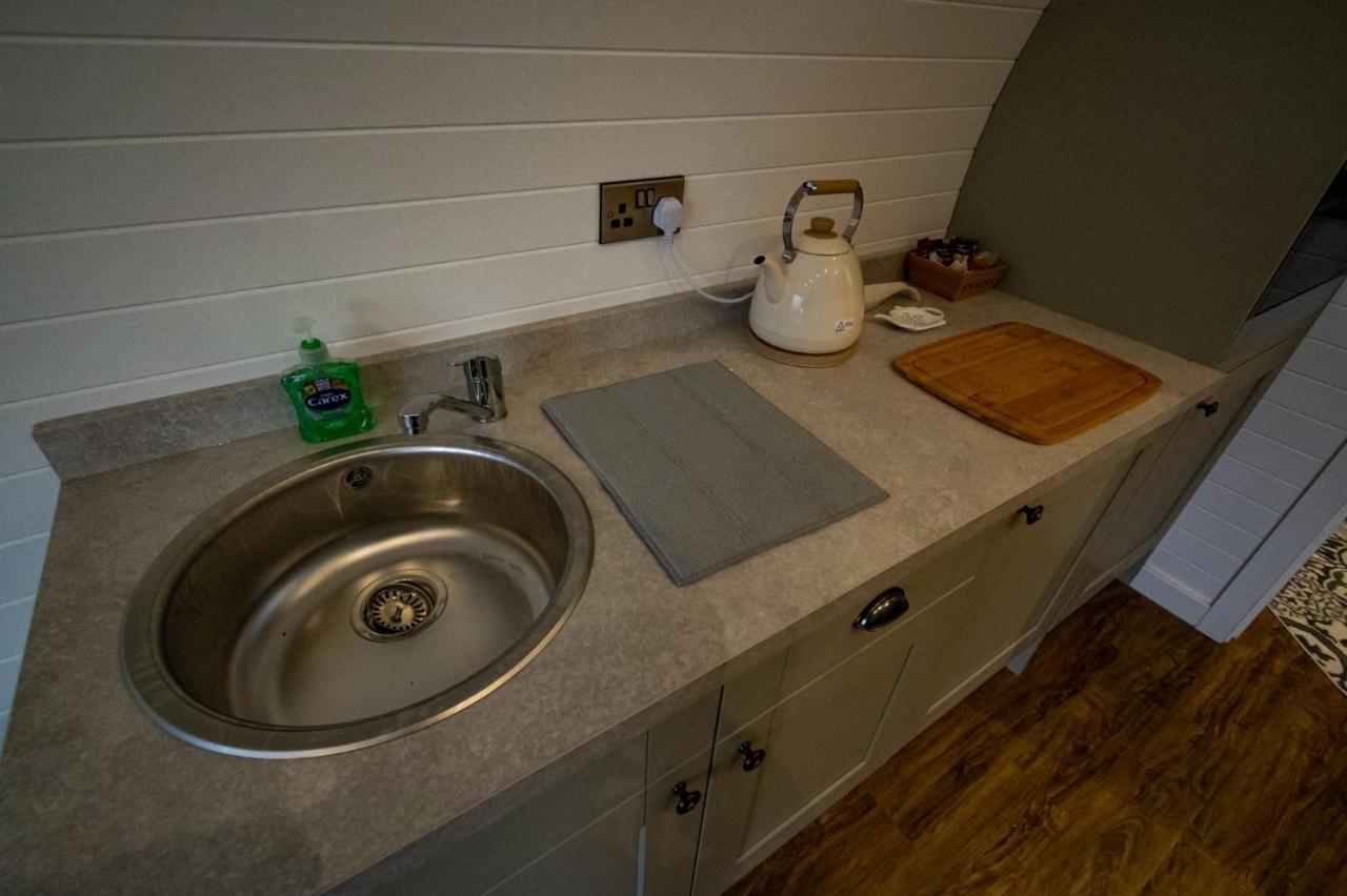 1-Bed Pod Cabin In Beautiful Surroundings Wrexham Kültér fotó